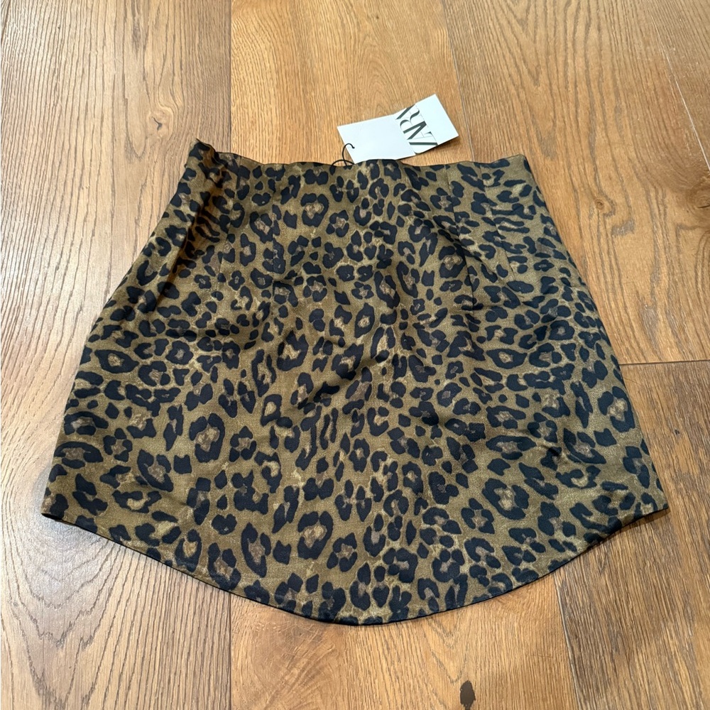 Zara leopard mini skirt size S NWT